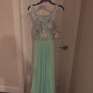 Prom/formal dress